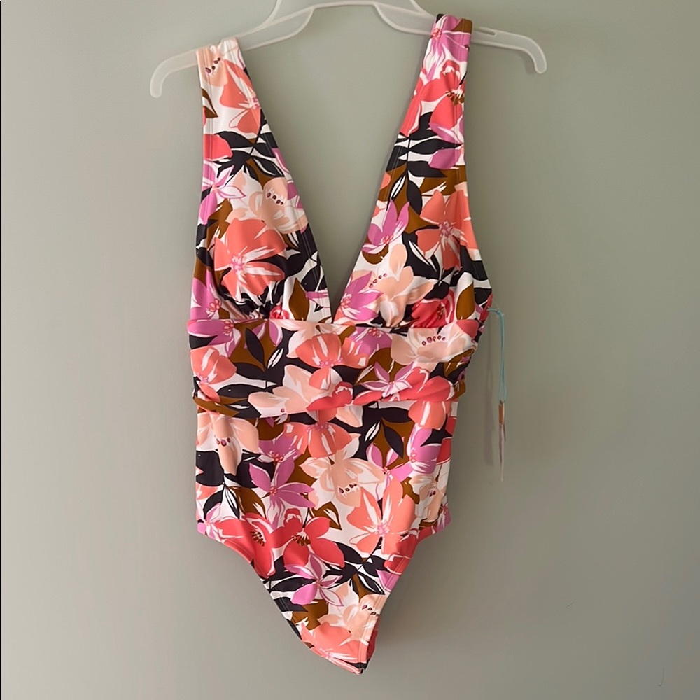 women’s NWT kona sol swimsuit from Target